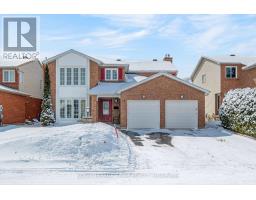 11 SPEERS CRESCENT, Ottawa, Ontario