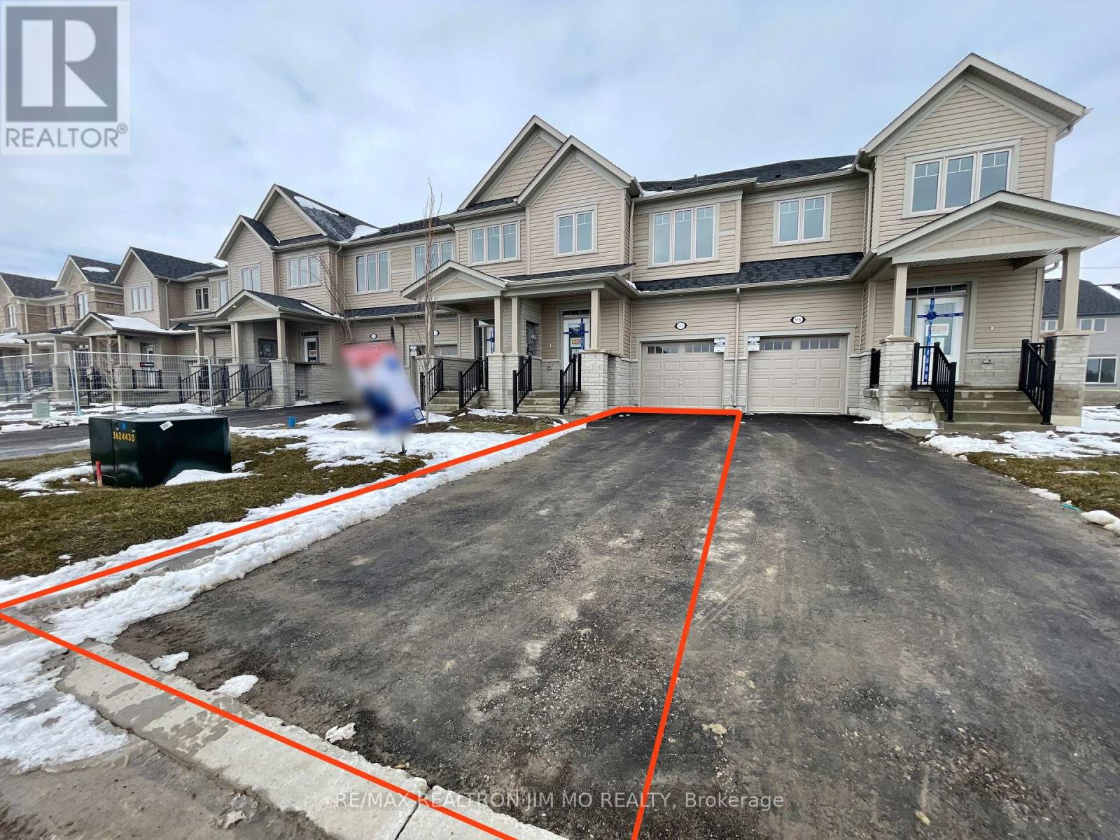 100 Sanderson Drive, Kawartha Lakes, Ontario  K9V 0S8 - Photo 2 - X12898160