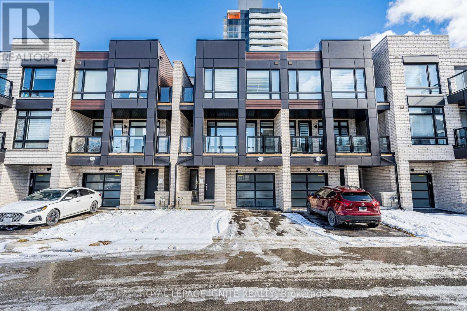 55 CHIFFON STREET, Vaughan, Ontario