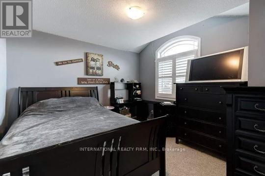 113 Whitefish Crescent, Hamilton, Ontario  L8E 0A6 - Photo 10 - X12901782