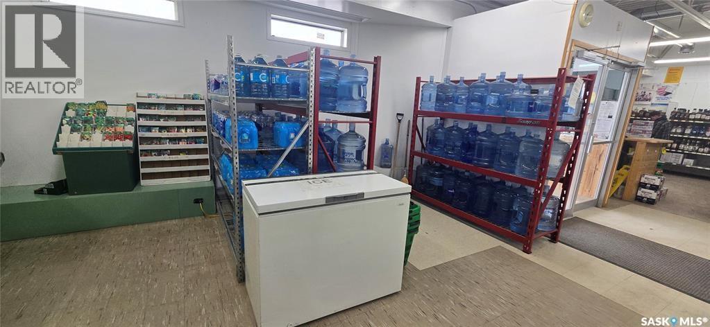 303 Railway Avenue, Glenavon, Saskatchewan  S0G 1Y0 - Photo 5 - SK030902