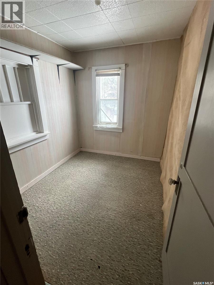 1118 17th Street W, Prince Albert, Saskatchewan  S6V 3Y8 - Photo 4 - SK030842