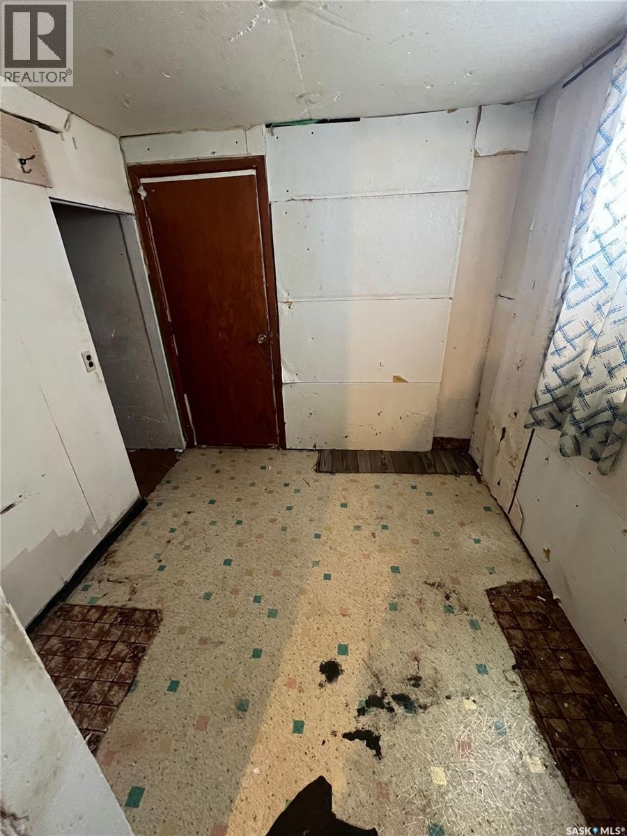 1118 17th Street W, Prince Albert, Saskatchewan  S6V 3Y8 - Photo 7 - SK030842