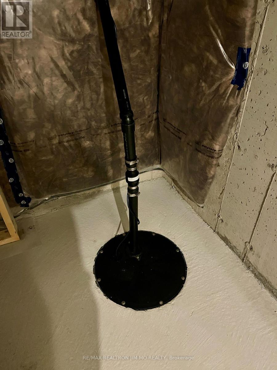 100 Sanderson Drive, Kawartha Lakes, Ontario  K9V 0S8 - Photo 43 - X12898160