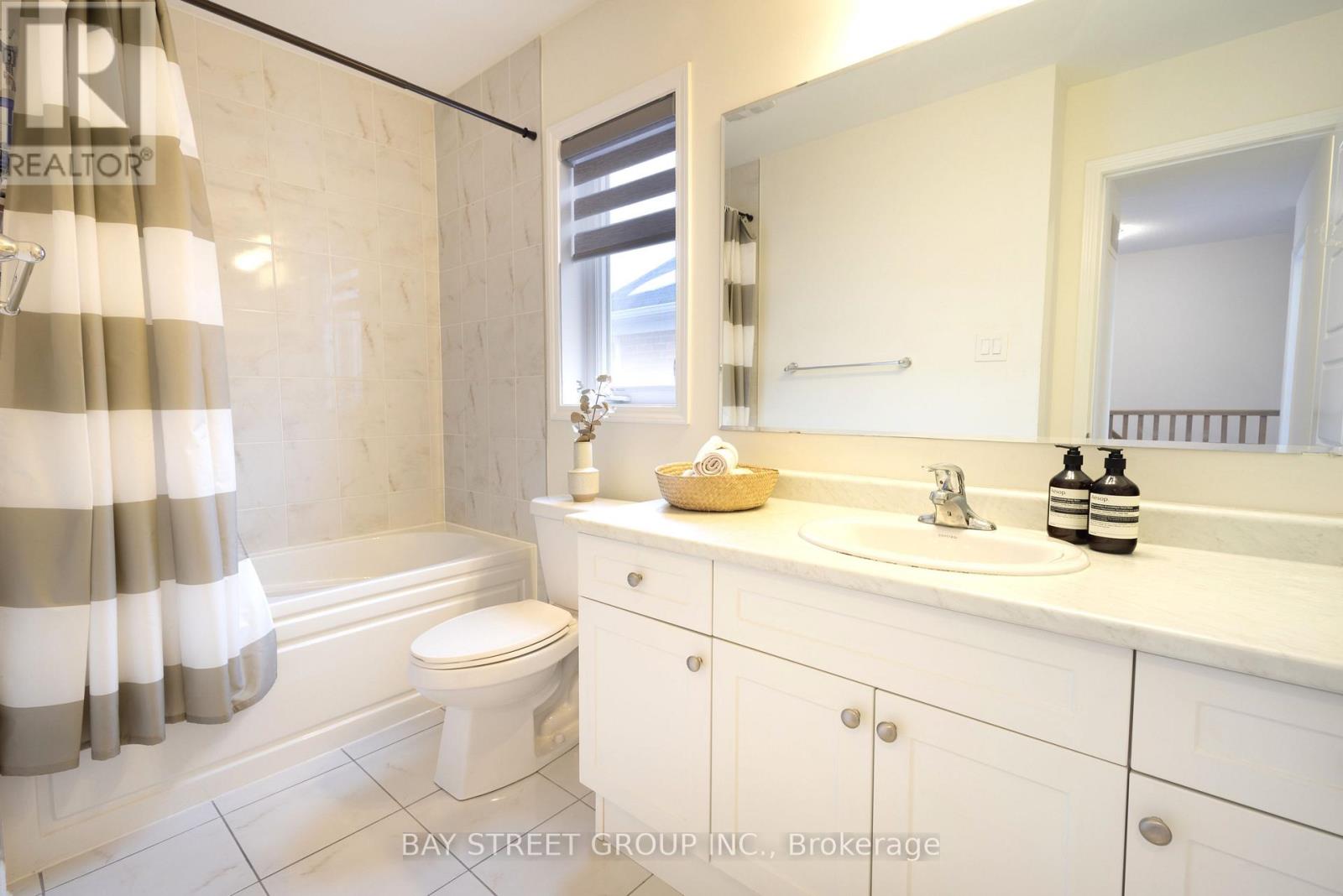 11 - 230 Avonsyde Boulevard, Hamilton, Ontario  L8B 1T9 - Photo 15 - X12800602