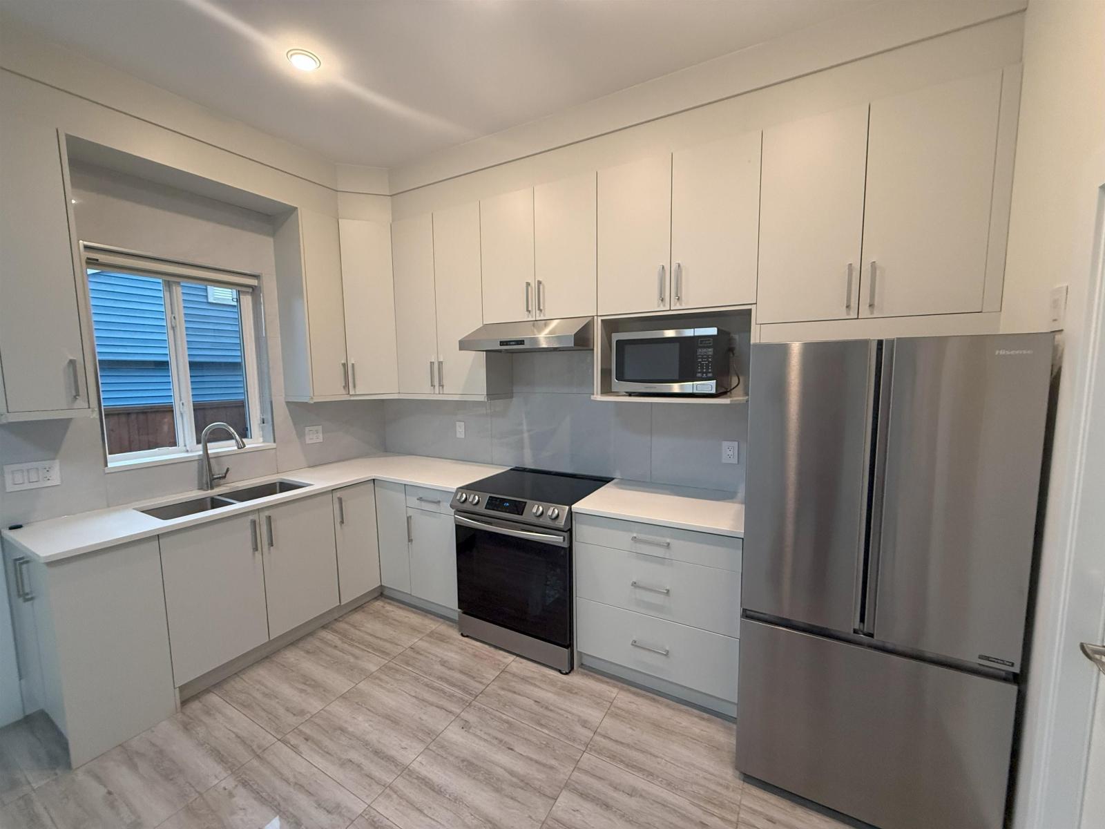 9663 153a Street, Surrey, British Columbia  V3R 4J1 - Photo 8 - R3101435