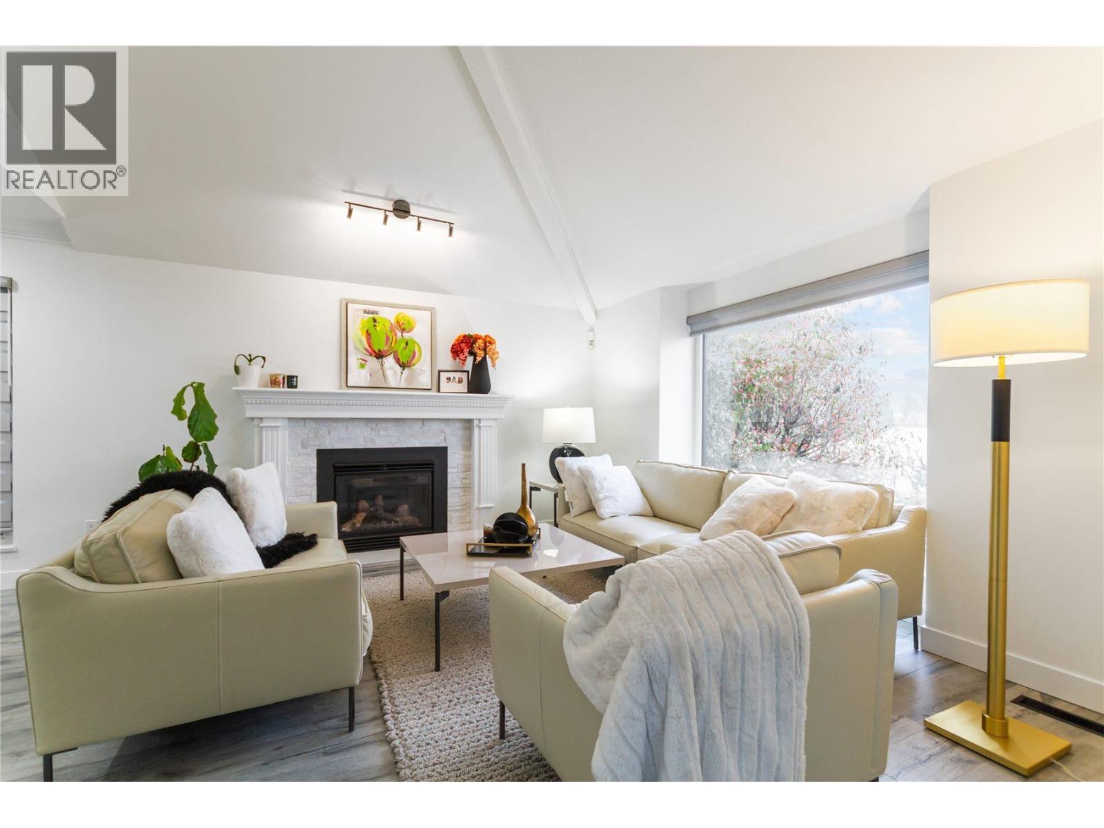 2799 Mara Drive, Coquitlam, British Columbia  V3C 5P8 - Photo 3 - R3101587