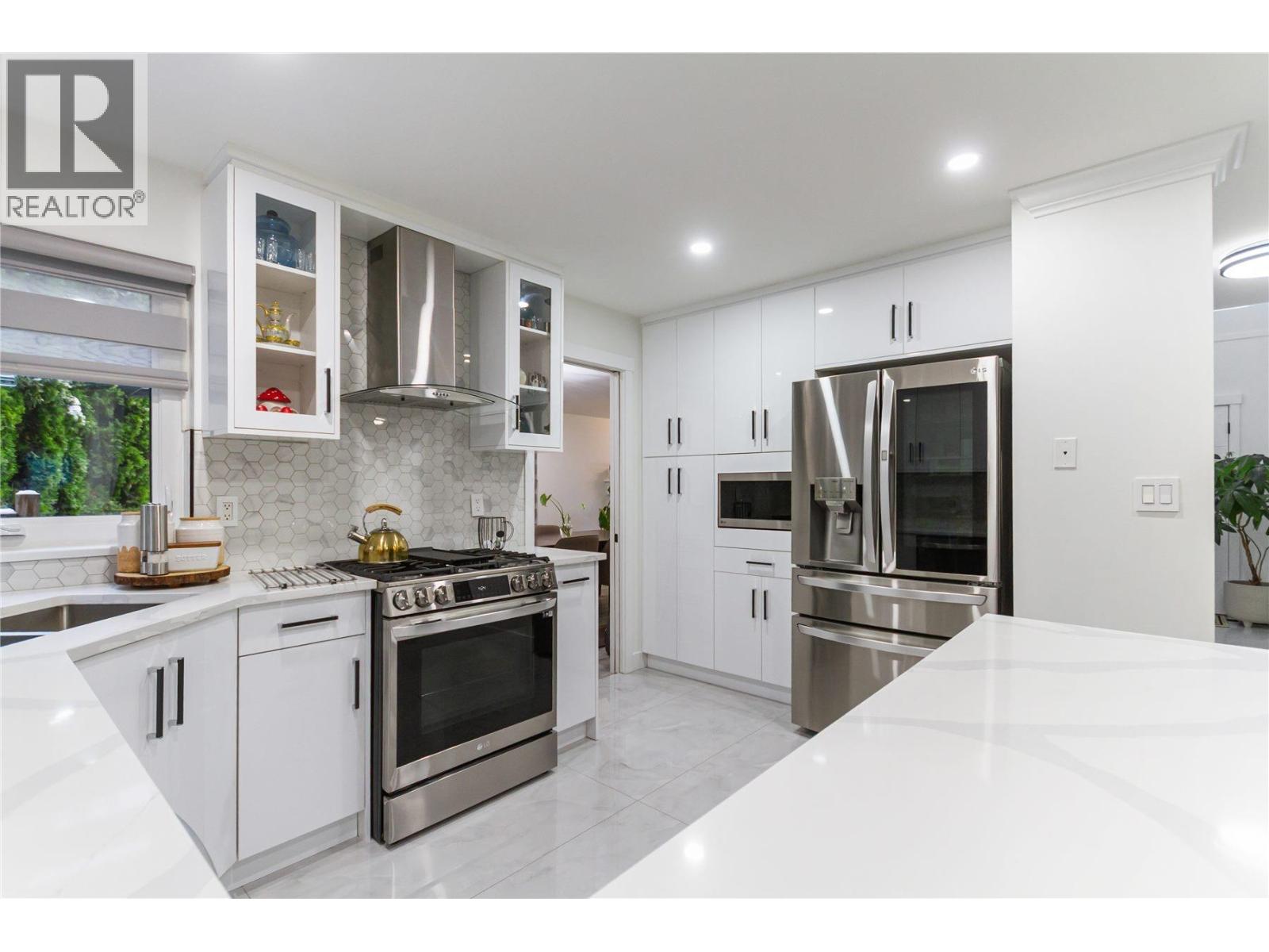 2799 Mara Drive, Coquitlam, British Columbia  V3C 5P8 - Photo 10 - R3101587