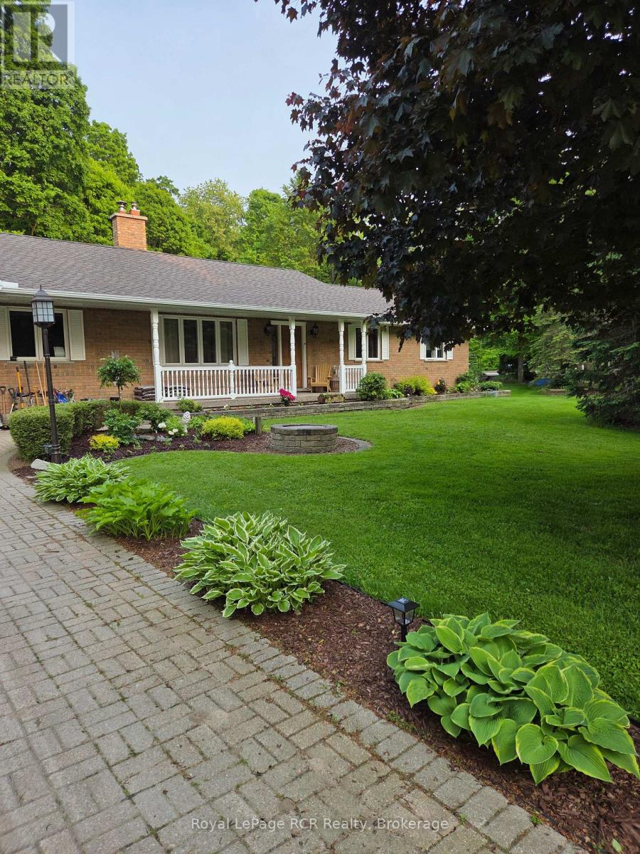 3 Woodland Court, South Bruce, Ontario  N0G 2V0 - Photo 4 - X12901816