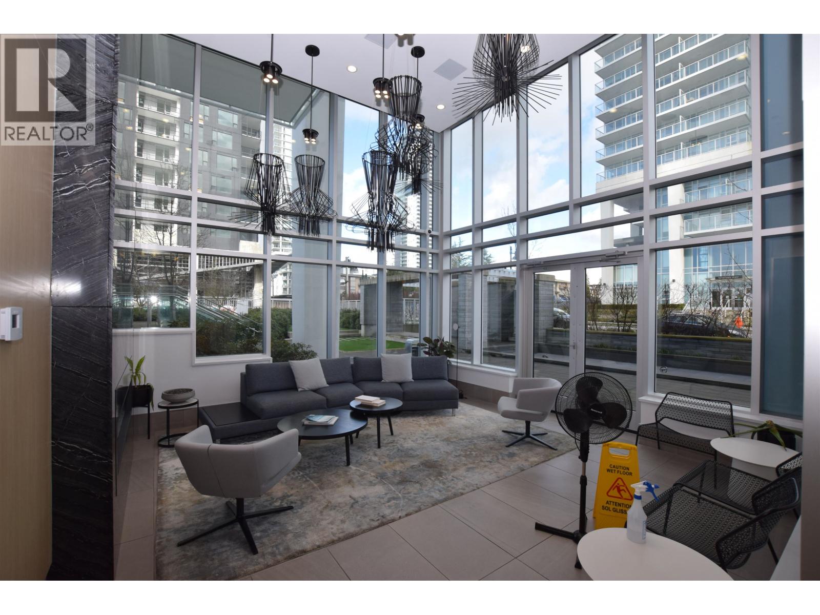 605 652 Whiting Way, Coquitlam, British Columbia  V3J 0K3 - Photo 5 - R3101740