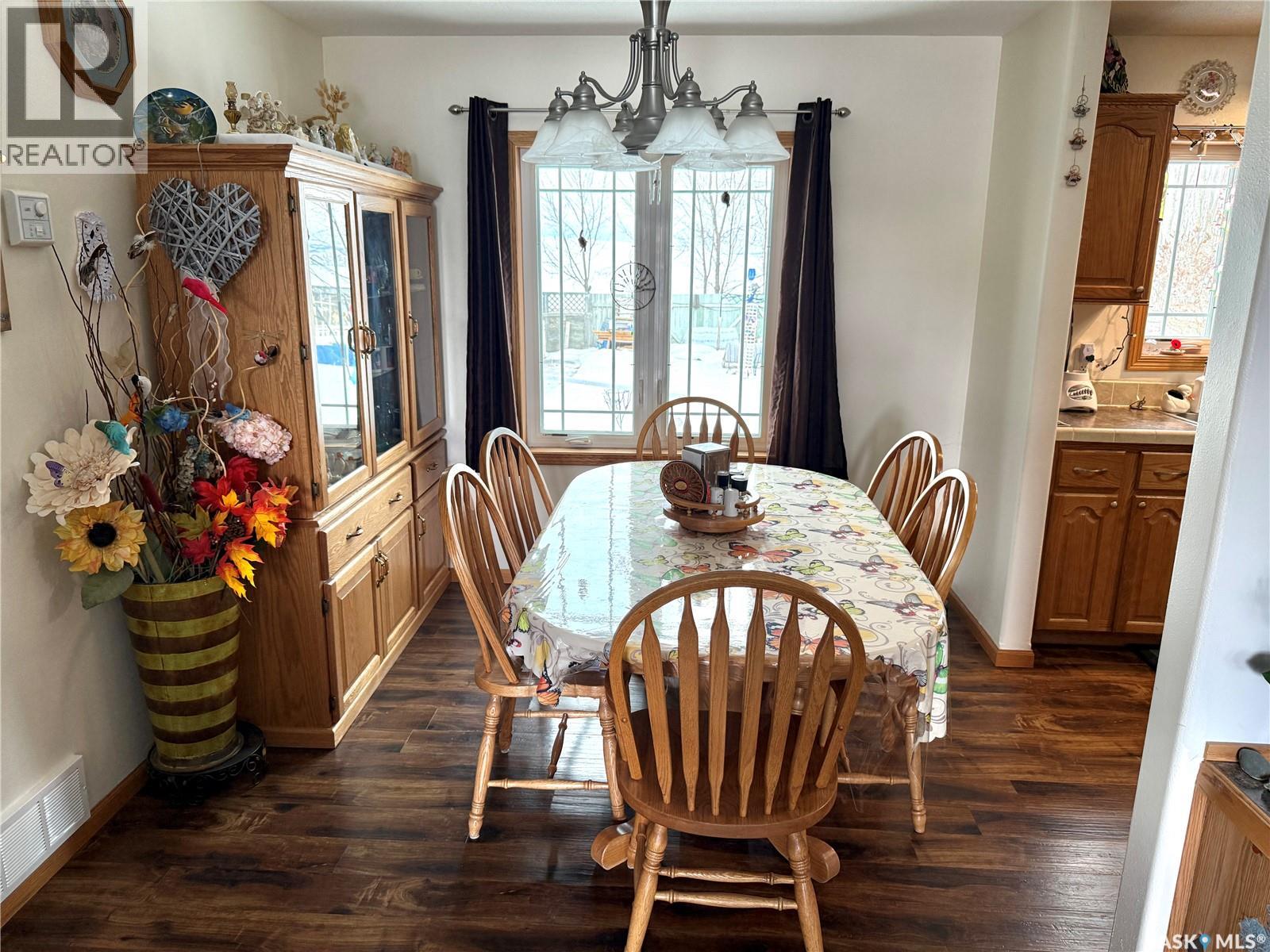 741 Poplar Crescent, Aquadeo, Saskatchewan  S0M 0L0 - Photo 3 - SK030880