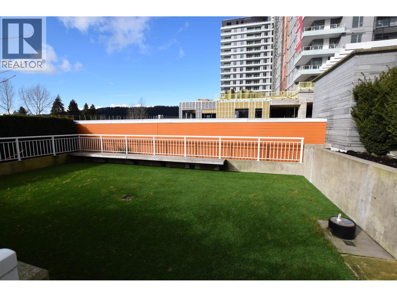 605 652 Whiting Way, Coquitlam, British Columbia  V3J 0K3 - Photo 14 - R3101740