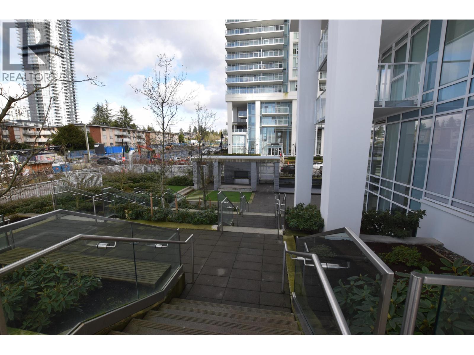 605 652 Whiting Way, Coquitlam, British Columbia  V3J 0K3 - Photo 13 - R3101740