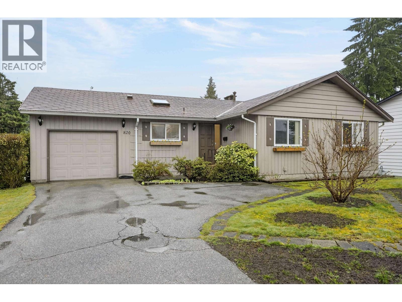 820 Ballantrae Court, Port Moody, British Columbia  V3H 1A8 - Photo 1 - R3101344