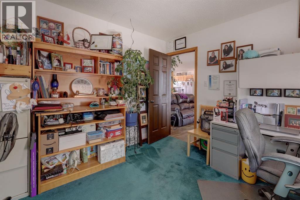 426 9 Street, Beiseker, Alberta  T0M 0G0 - Photo 26 - A2278164