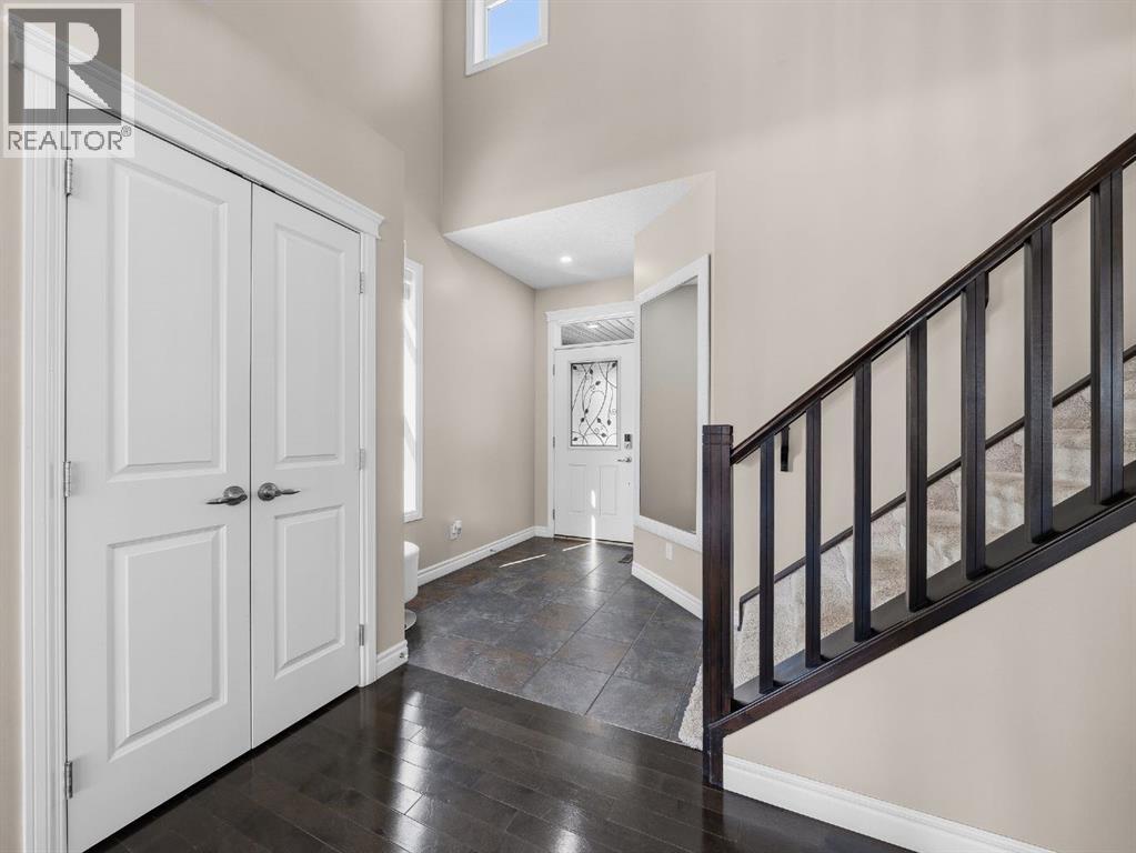 91 Silverado Ridge Crescent Sw, Calgary, Alberta  T2X 0J8 - Photo 18 - A2293435