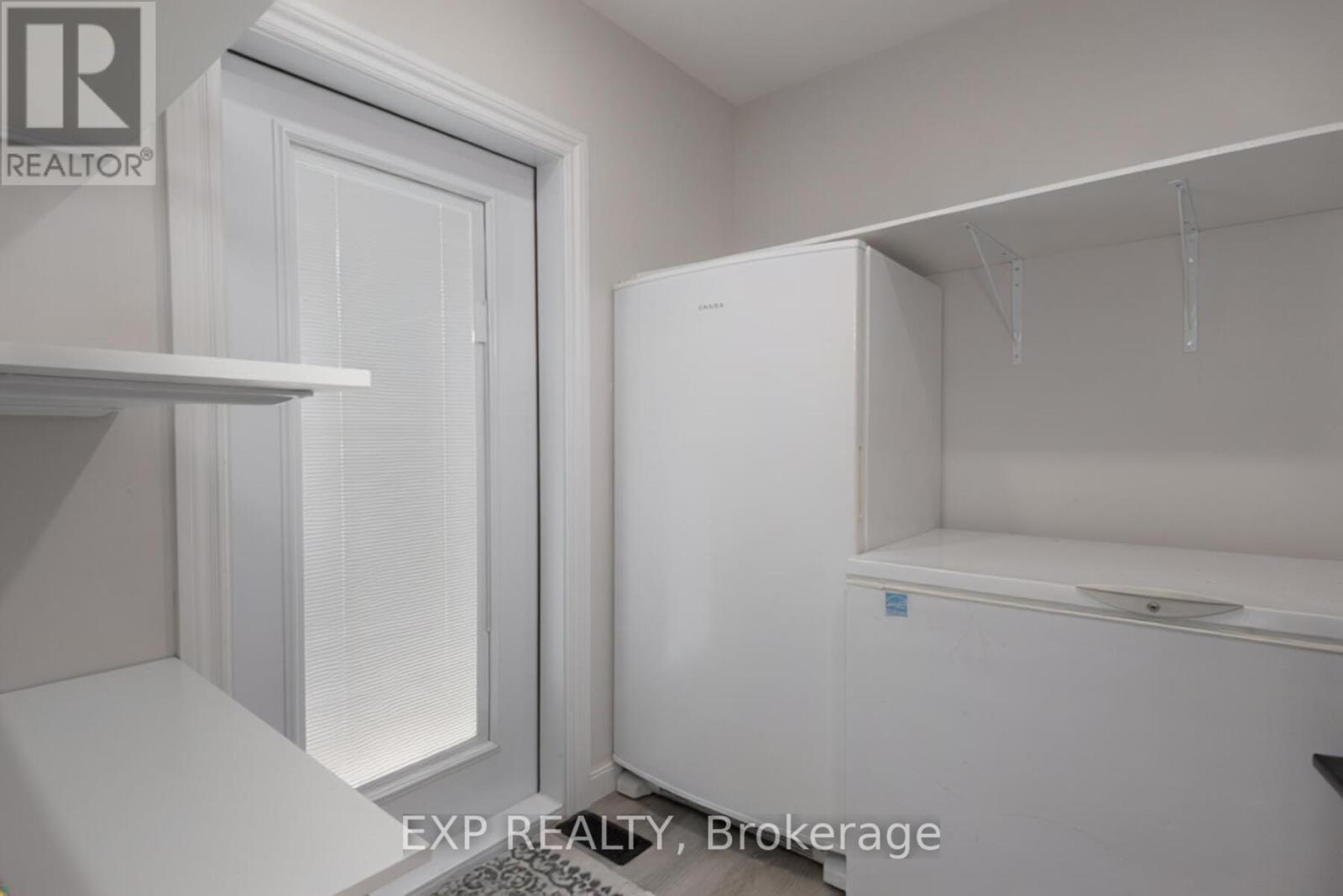 1038 Dearness Drive, London South, Ontario  N6E 1N7 - Photo 17 - X12901810