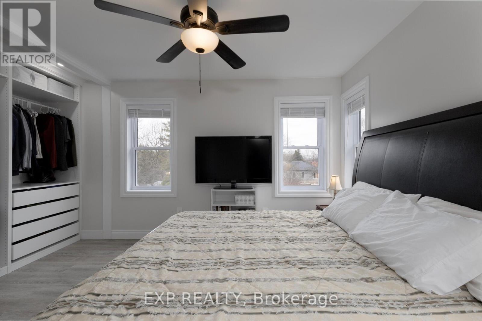 1038 Dearness Drive, London South, Ontario  N6E 1N7 - Photo 20 - X12901810