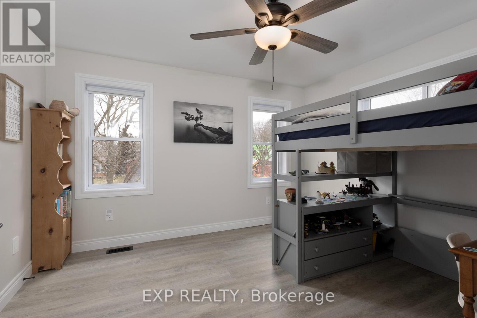 1038 Dearness Drive, London South, Ontario  N6E 1N7 - Photo 23 - X12901810