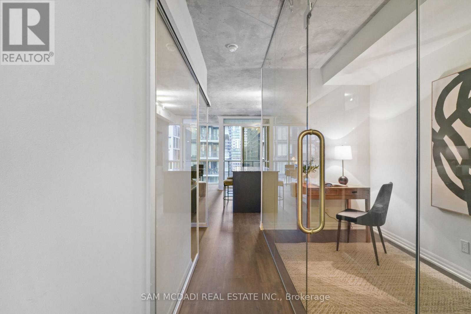 1603 - 88 Blue Jays Way, Toronto (Waterfront Communities), Ontario  M5V 0L7 - Photo 3 - C12901844