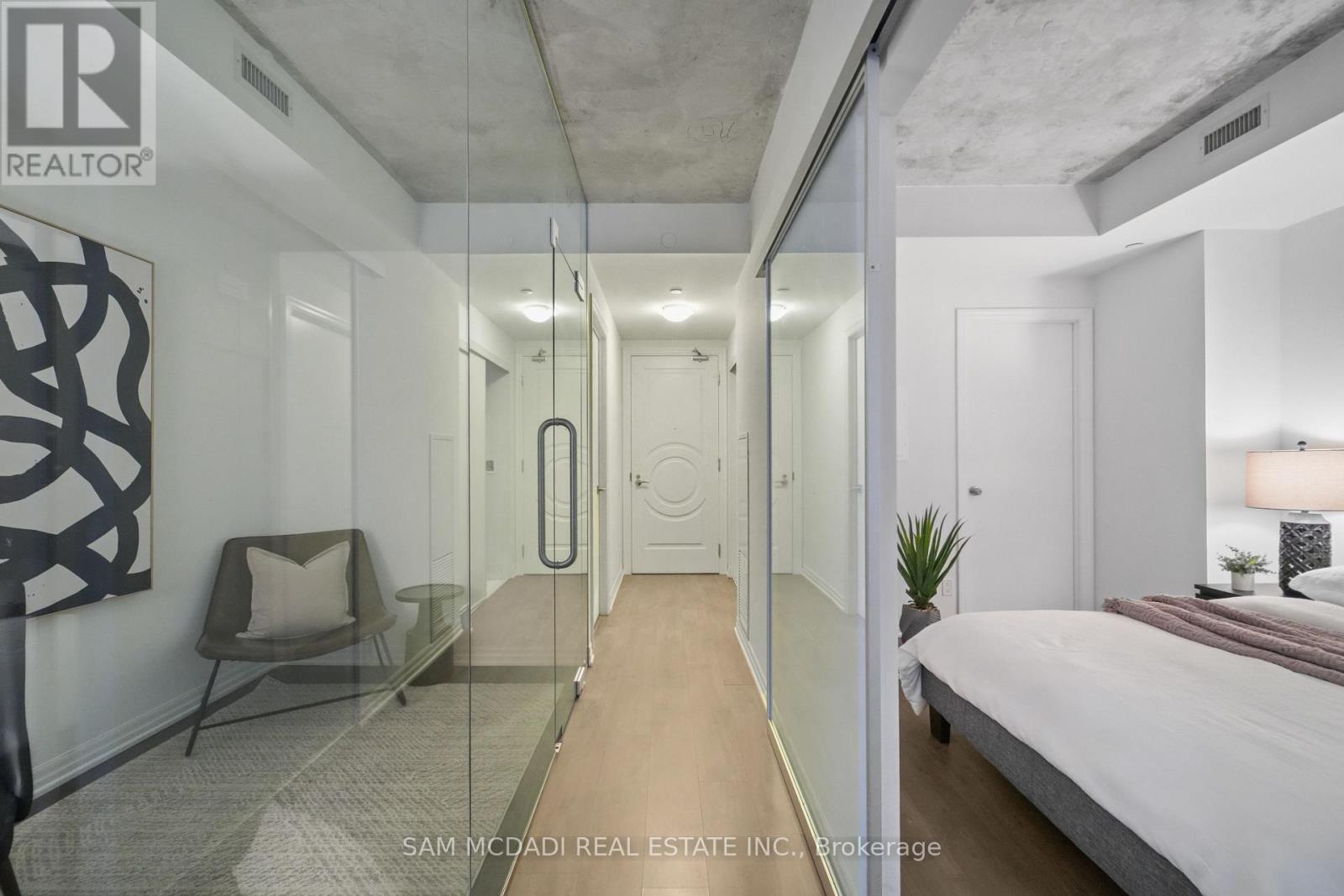 1603 - 88 Blue Jays Way, Toronto (Waterfront Communities), Ontario  M5V 0L7 - Photo 6 - C12901844