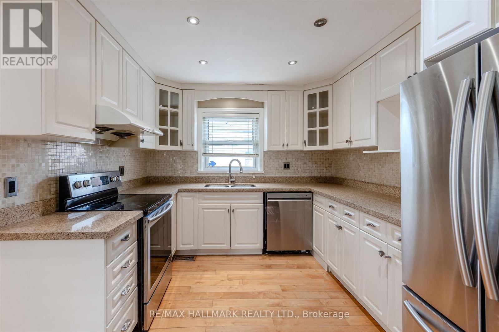 62 Harewood Avenue, Toronto, Ontario  M1M 2R3 - Photo 11 - E12901808