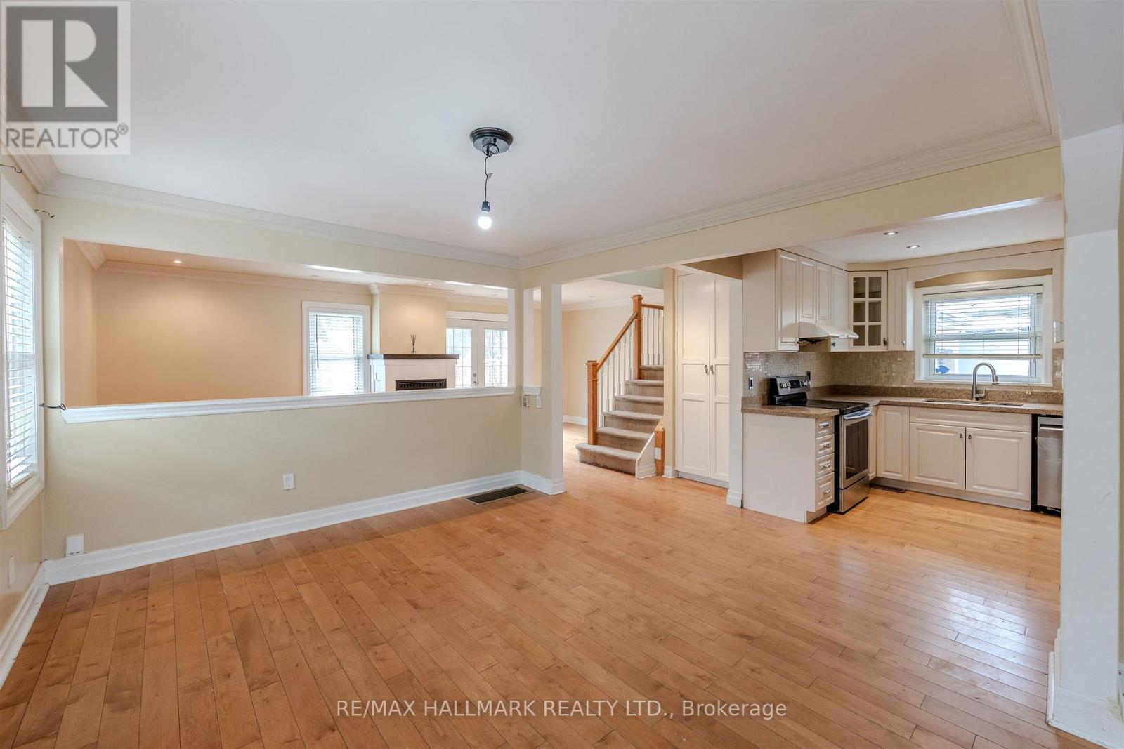 62 Harewood Avenue, Toronto, Ontario  M1M 2R3 - Photo 7 - E12901808