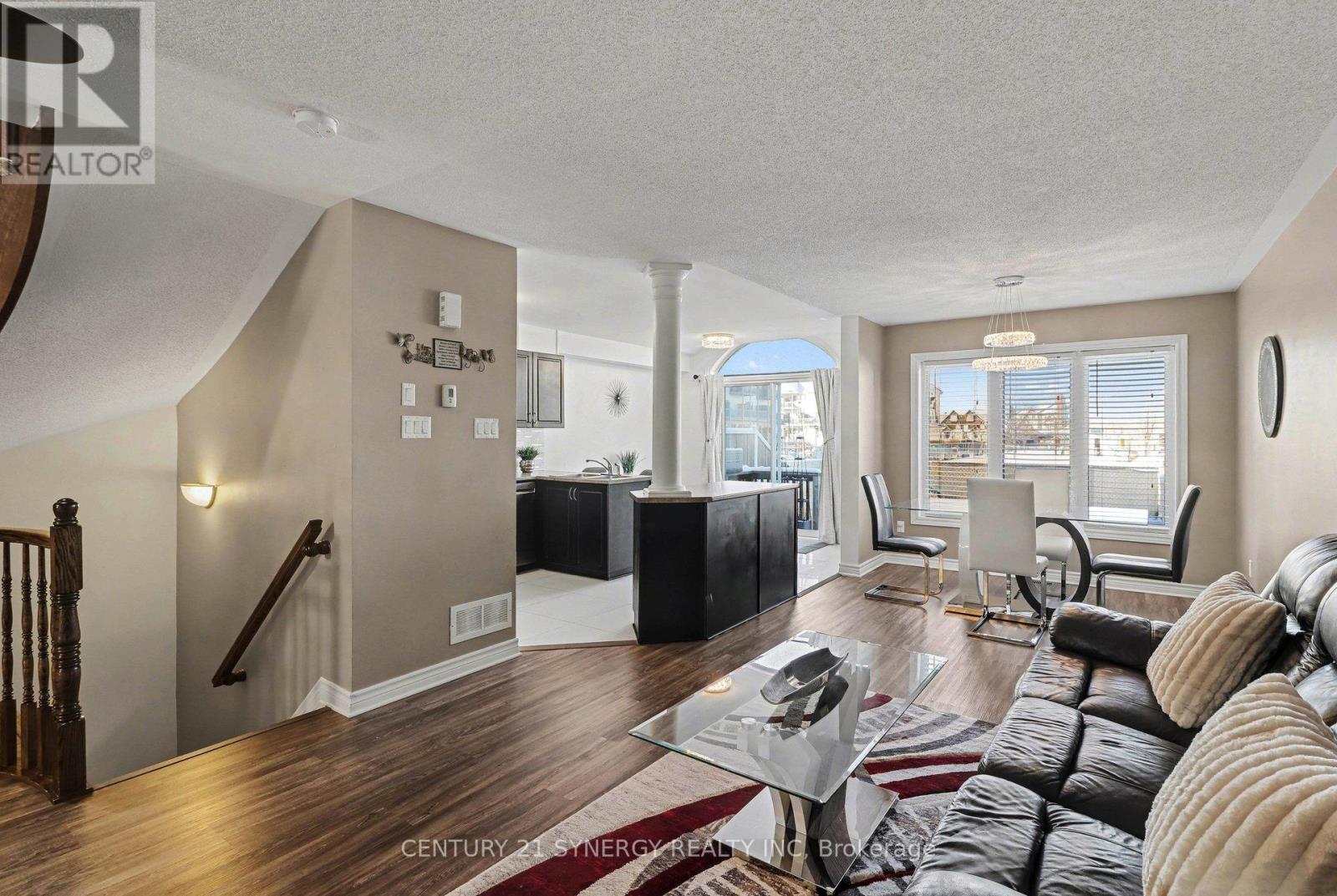 114 Silvermoon Crescent, Ottawa, Ontario  K4A 0P9 - Photo 5 - X12901854