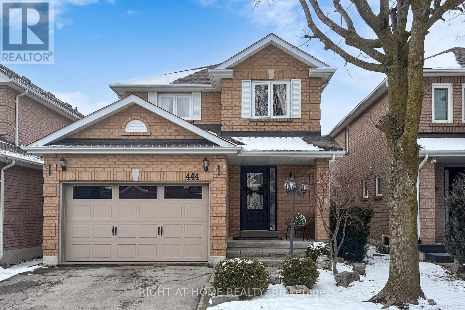 444 FLANAGAN COURT, Newmarket, Ontario