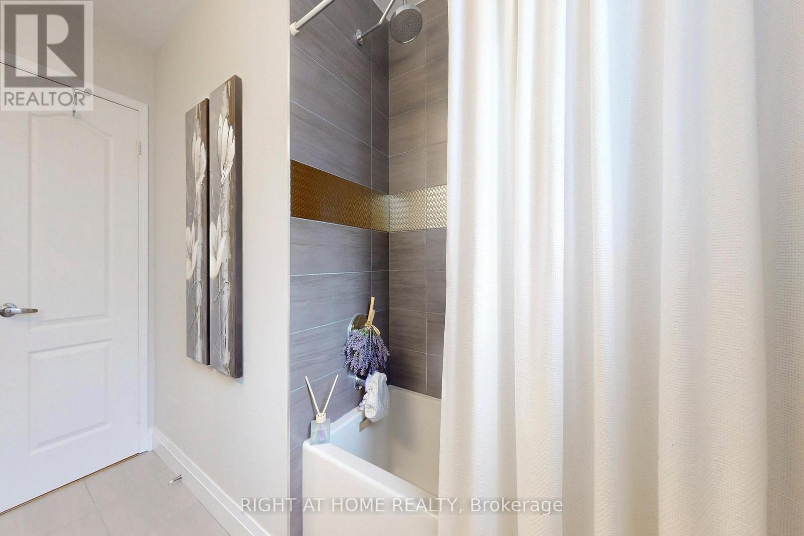 444 Flanagan Court, Newmarket, Ontario  L3X 2E9 - Photo 29 - N12901828