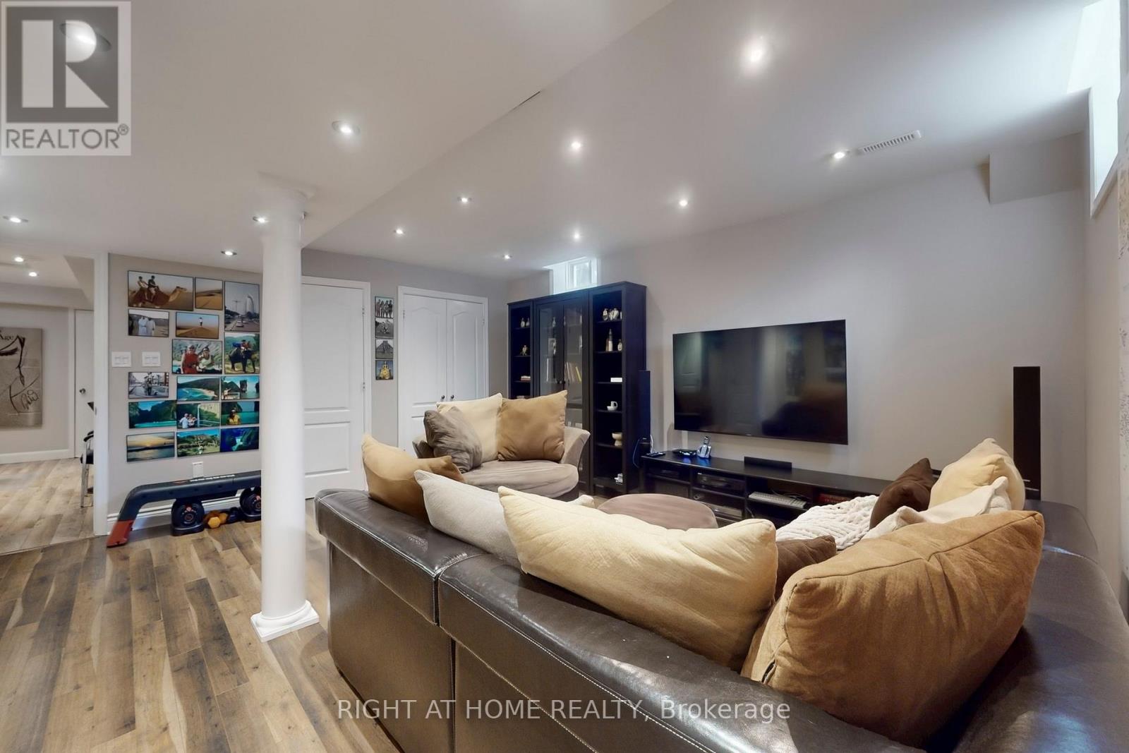 444 Flanagan Court, Newmarket, Ontario  L3X 2E9 - Photo 32 - N12901828