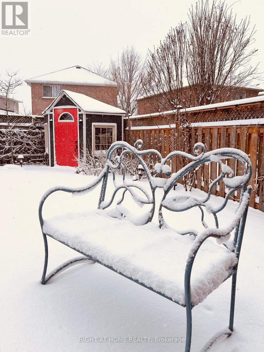 444 Flanagan Court, Newmarket, Ontario  L3X 2E9 - Photo 43 - N12901828