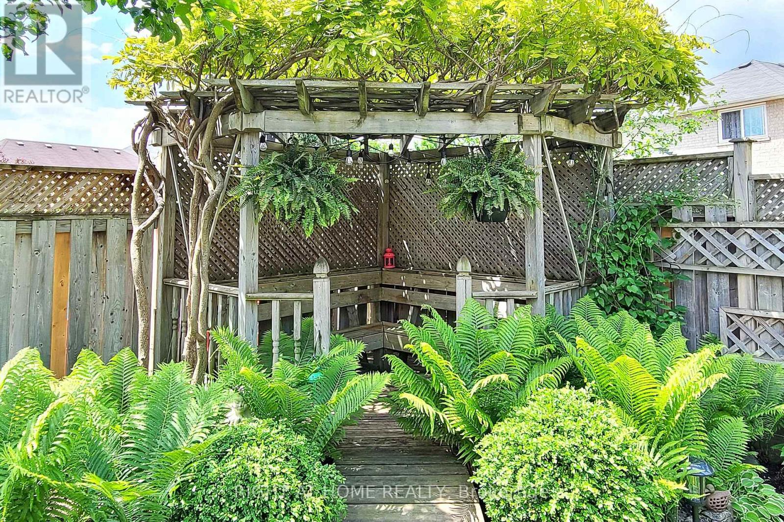 444 Flanagan Court, Newmarket, Ontario  L3X 2E9 - Photo 48 - N12901828