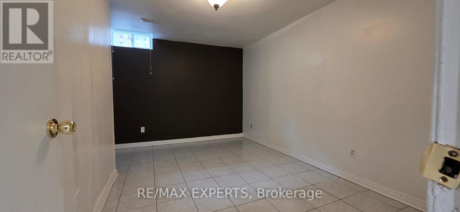 8 Waterfall Road, Vaughan, Ontario  L4L 5B5 - Photo 12 - N12901846