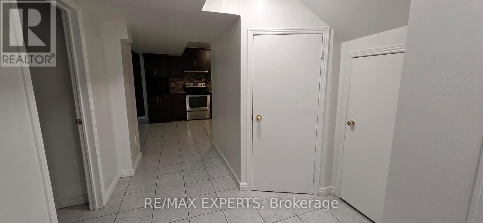 8 Waterfall Road, Vaughan, Ontario  L4L 5B5 - Photo 8 - N12901846