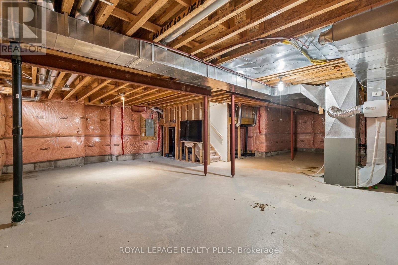 7 West Park Avenue, Bradford West Gwillimbury (Bradford), Ontario  L3Z 0A5 - Photo 24 - N12901850