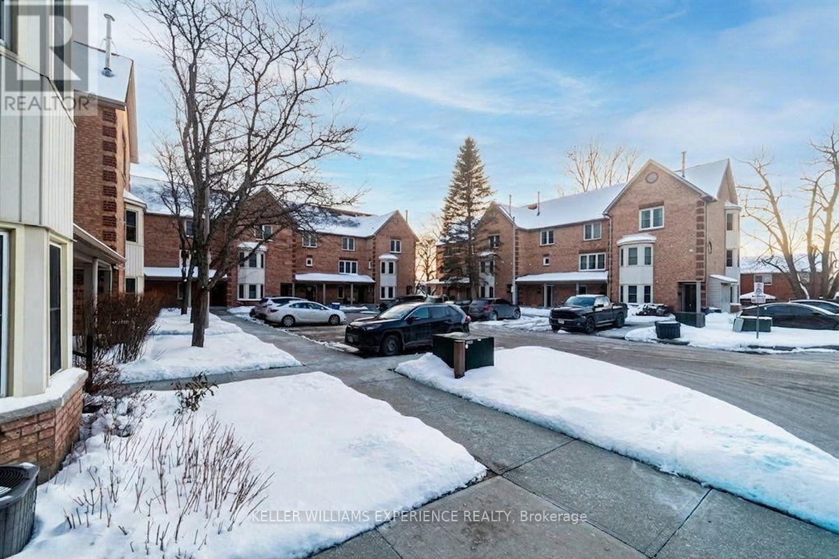 34 - 119 D'ambrosio Drive, Barrie (Painswick North), Ontario  L4N 7R7 - Photo 7 - S12901870