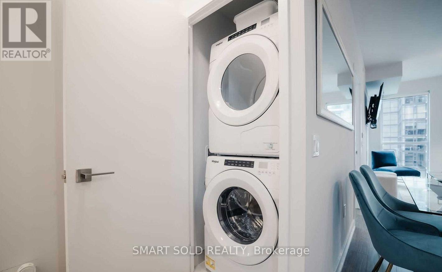 2716 - 4055 Parkside Village Drive, Mississauga, Ontario  L5B 0K8 - Photo 15 - W12842136