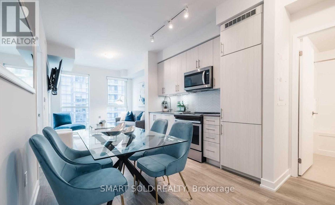 2716 - 4055 Parkside Village Drive, Mississauga, Ontario  L5B 0K8 - Photo 10 - W12842136