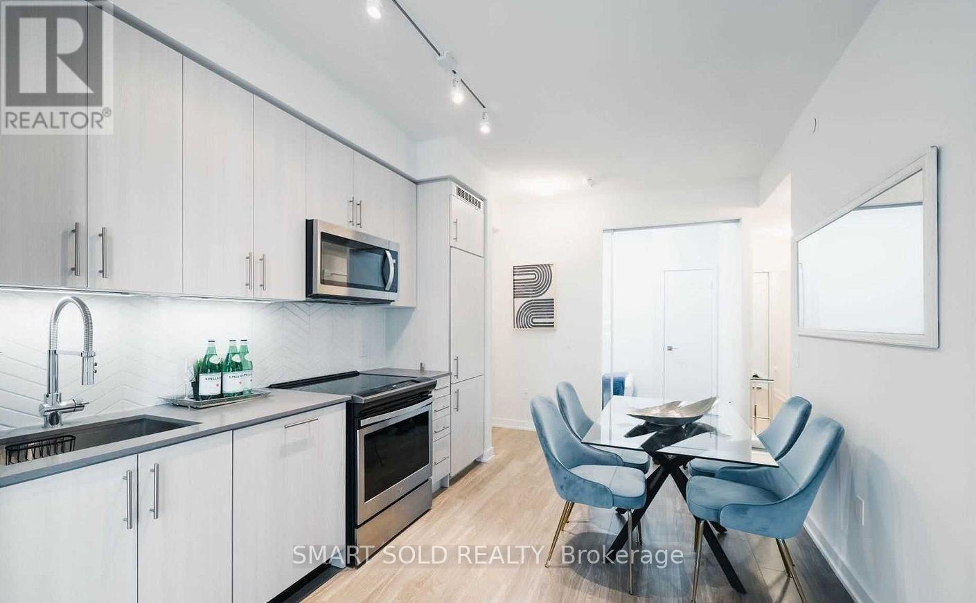 2716 - 4055 Parkside Village Drive, Mississauga, Ontario  L5B 0K8 - Photo 7 - W12842136