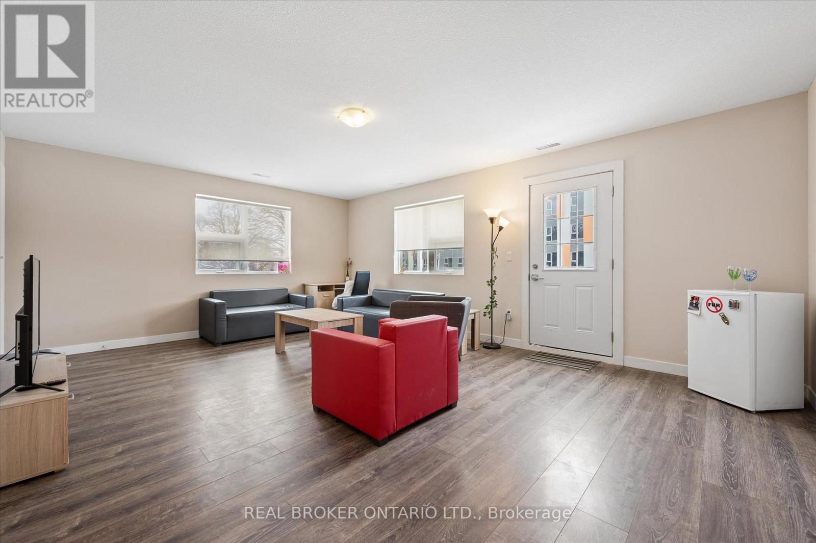 219 - 288 Albert Street, Waterloo, Ontario  N2L 0G9 - Photo 3 - X12885130