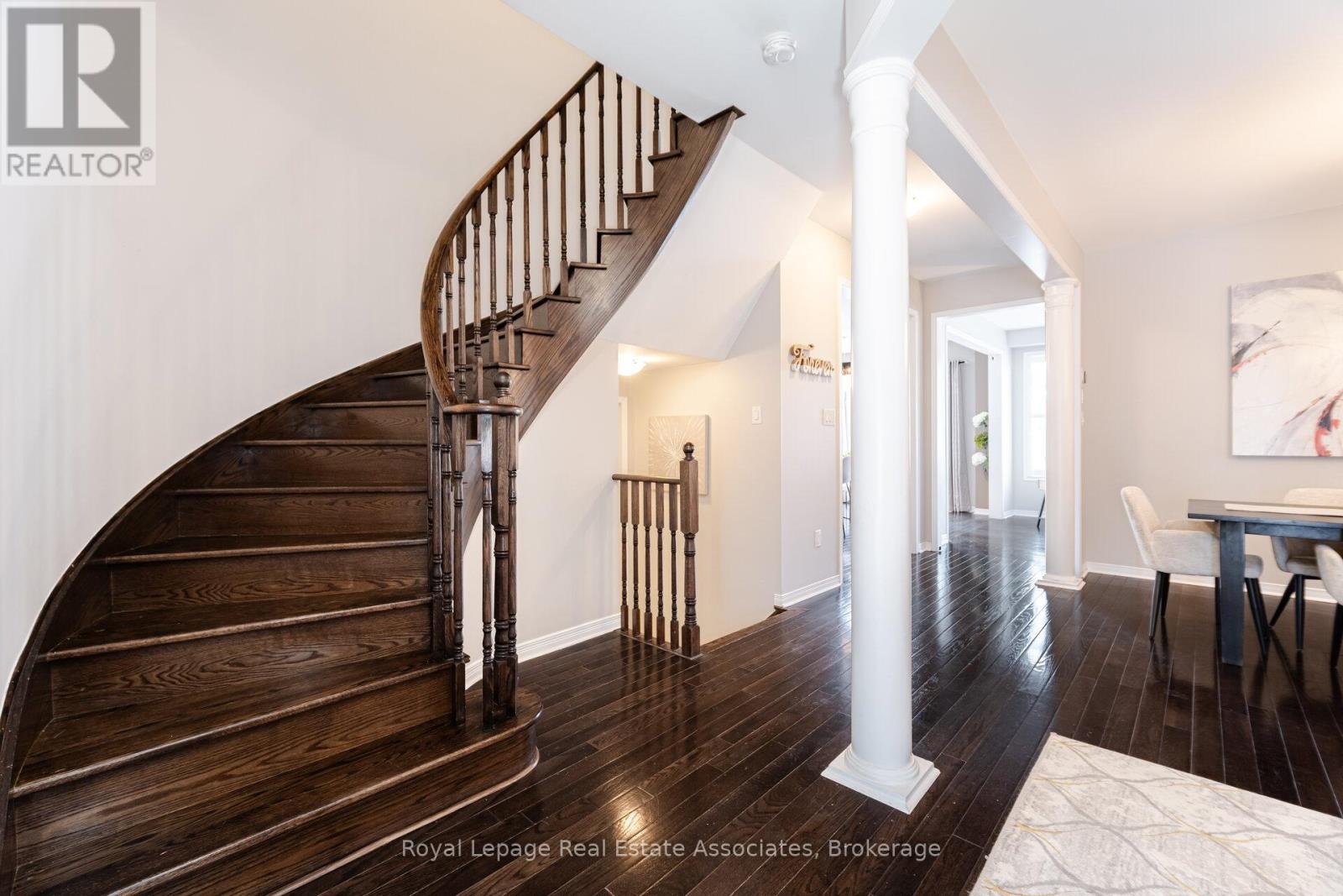 39 Wildflower Lane, Halton Hills, Ontario  L7G 0H8 - Photo 21 - W12901852