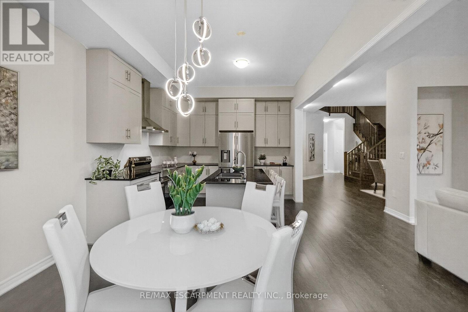 67 Starfire Crescent, Hamilton, Ontario  L8E 0K8 - Photo 14 - X12901858