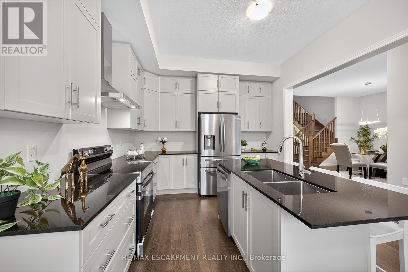 67 Starfire Crescent, Hamilton, Ontario  L8E 0K8 - Photo 15 - X12901858