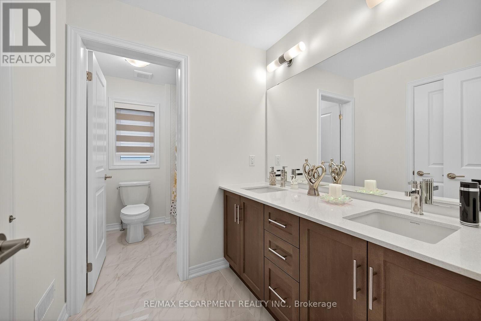 67 Starfire Crescent, Hamilton, Ontario  L8E 0K8 - Photo 39 - X12901858