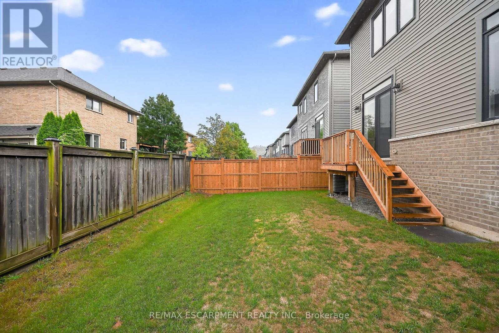 67 Starfire Crescent, Hamilton, Ontario  L8E 0K8 - Photo 48 - X12901858