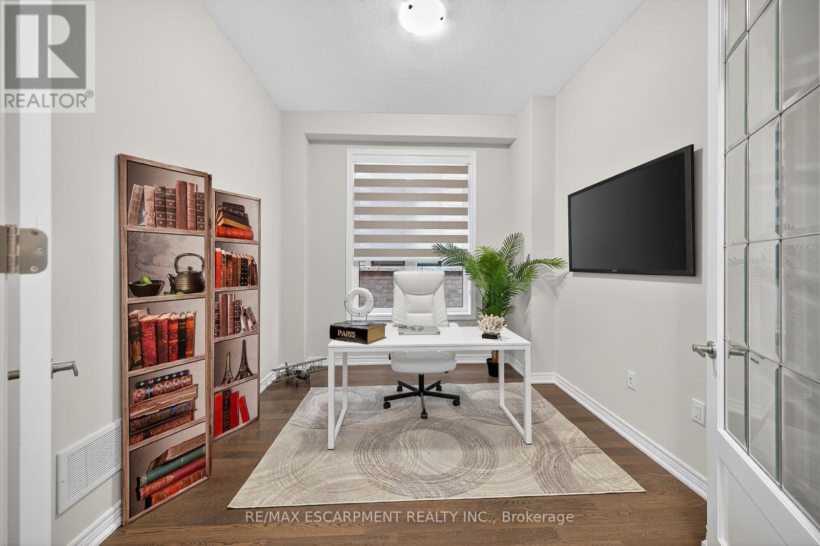 67 Starfire Crescent, Hamilton, Ontario  L8E 0K8 - Photo 9 - X12901858