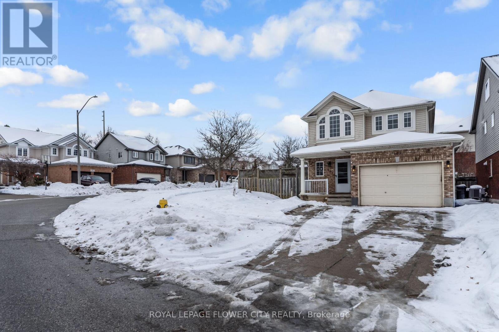 107 Skipton Crescent, Cambridge, Ontario  N3C 4P2 - Photo 2 - X12901868