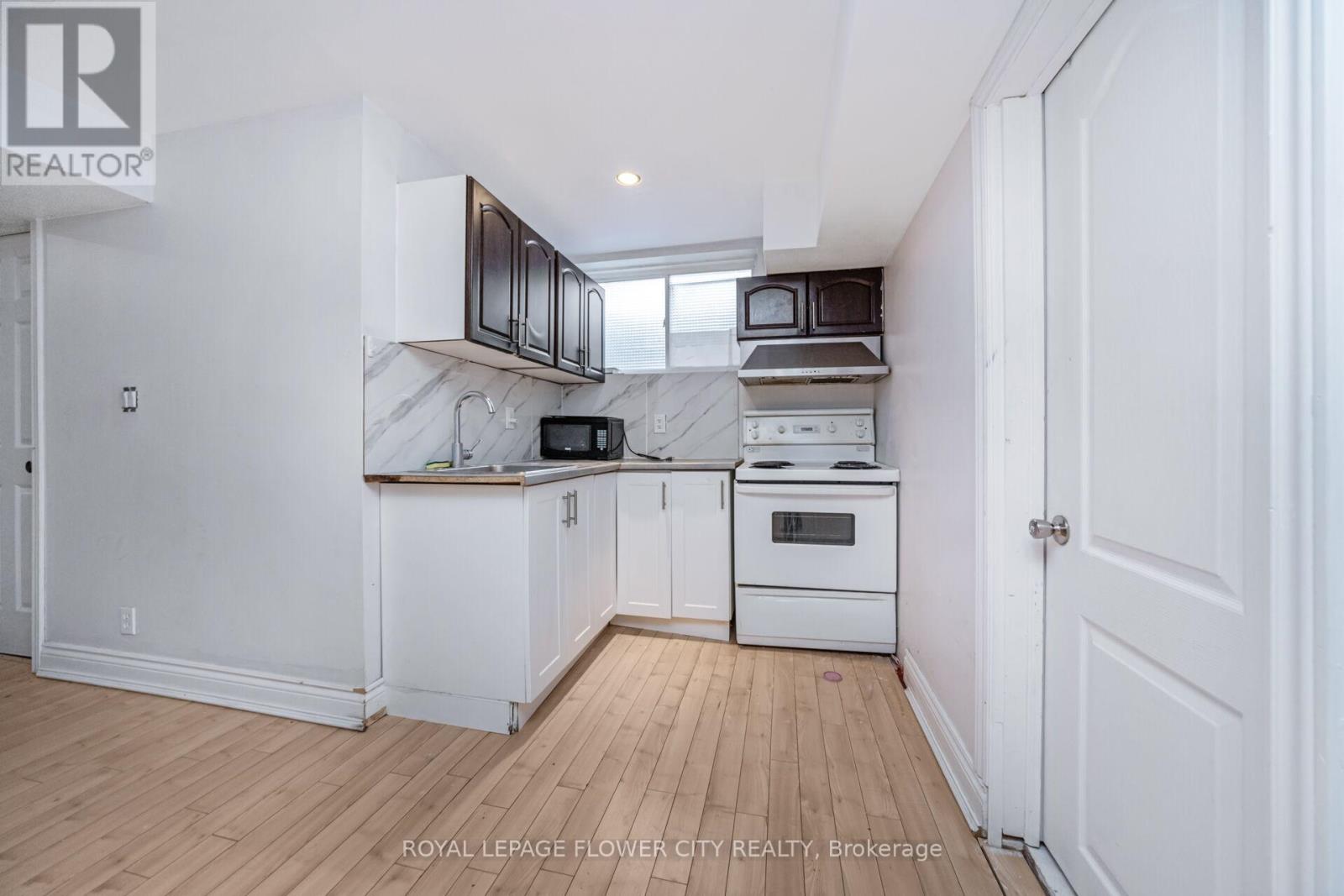 107 Skipton Crescent, Cambridge, Ontario  N3C 4P2 - Photo 40 - X12901868