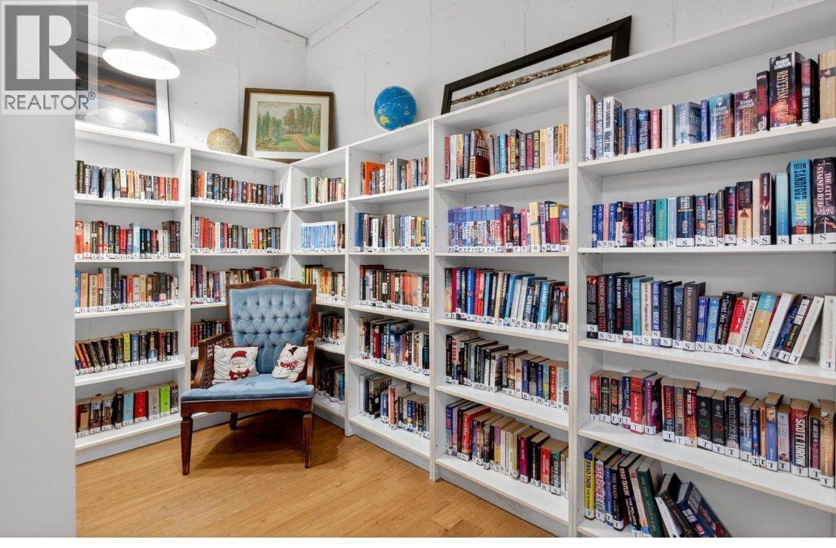 202 2012 Fullerton Avenue, North Vancouver, British Columbia  V7P 3E3 - Photo 14 - R3101710